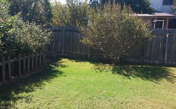 5th image of 803 Hank Aaron Ln