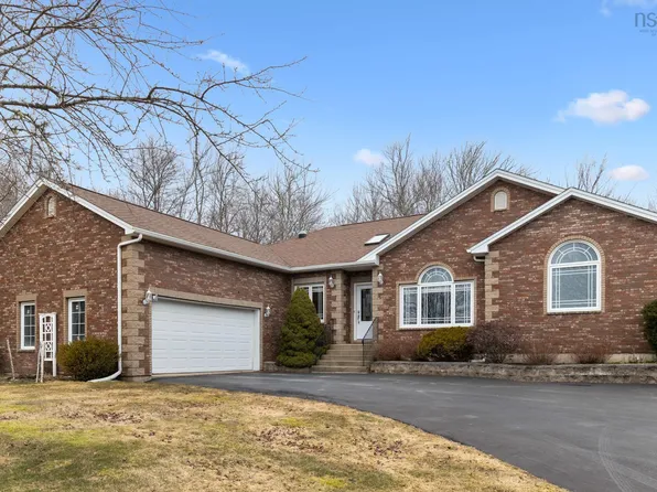 205 Glen Arbour Way, Hammonds Plains, NS B4B 1T5