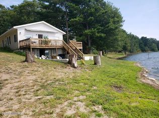 6910 Parkway Rd, Twin Lake, MI 49457