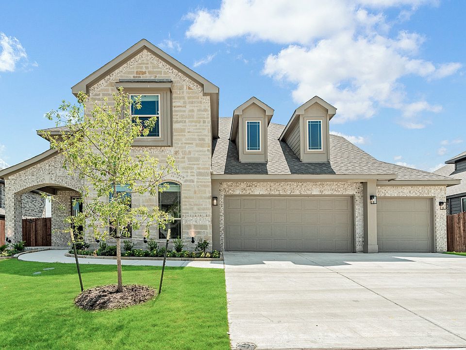 1st image of 3212 Rosewood Dr