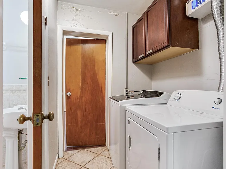 2514 W Gray St — Photo 21