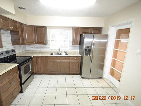 5th image of 1809 E Bougainvillea Ave