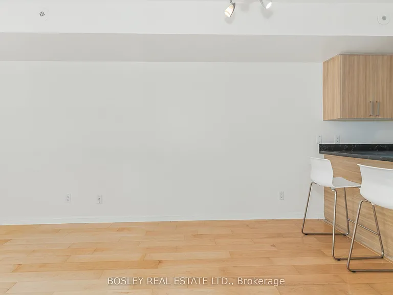 100 Strachan Ave #606 — Photo 5