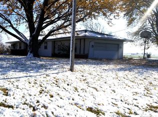 29695 Cr #2300N, Manito, IL 61546