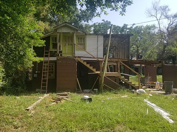 3rd image of 2808 N Q St