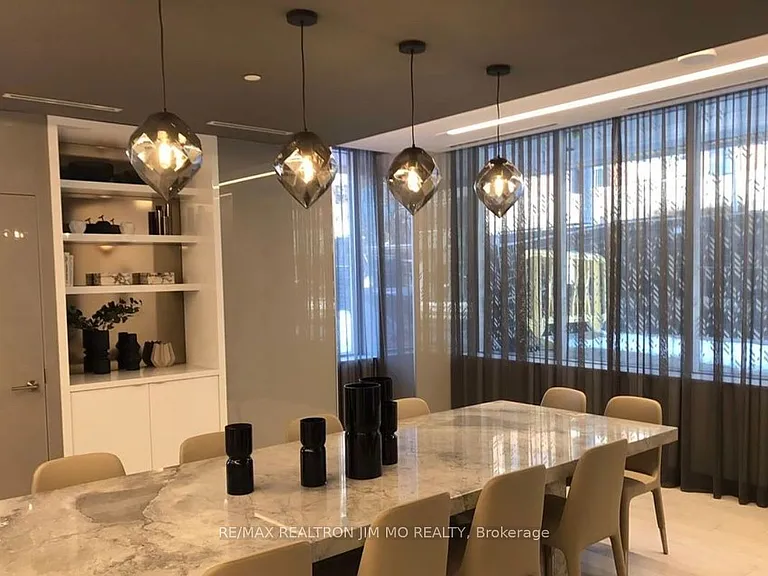 50 McCaul St #1212 — Photo 12