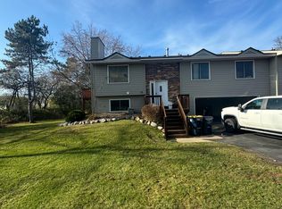 1272 Deercliff Ln #1, Saint Paul, MN 55123