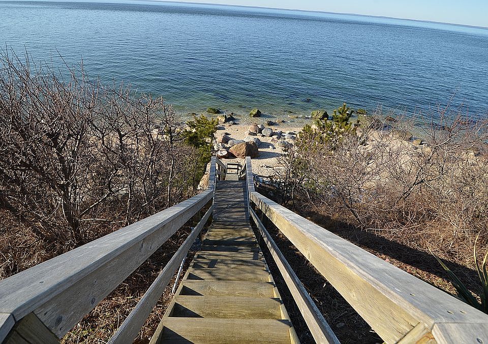 1525 Aquaview Ave, East Marion, NY 11939 Zillow