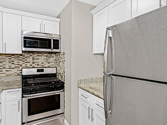5th image of 4939 S Dorchester Ave APT 2B
