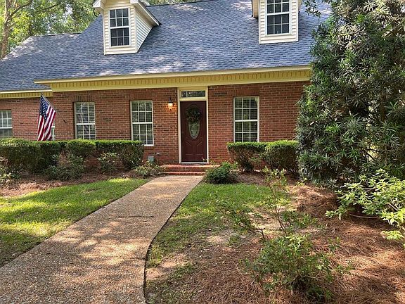 2nd image of 1381 Manor House Dr