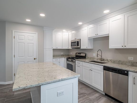 3rd image of 194 S Stonington Dr #413