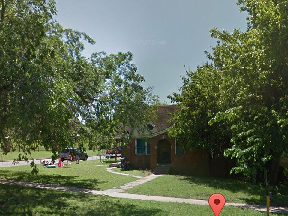 1st image of 802 SW 25th St