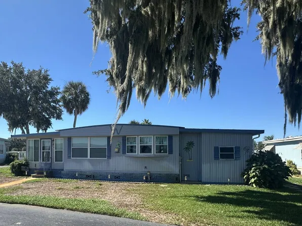 19 Big Tree Dr, Fruitland Park, FL 34731