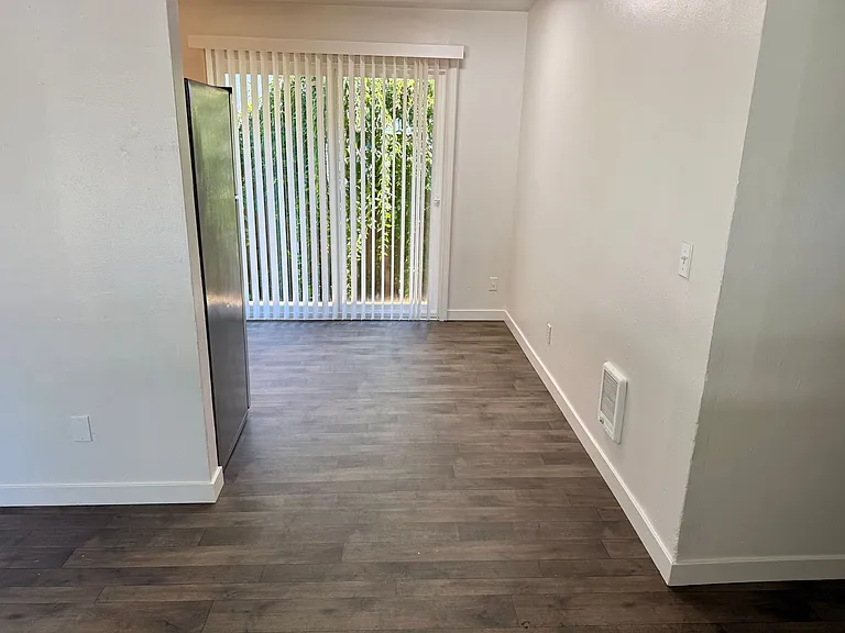 2026 Filbert St #A — Photo 7