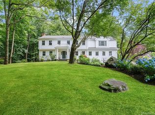 53 Country Club Rd, Darien, CT 06820