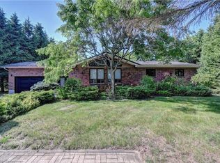 6552 Evergreen Ave, Lambton Shores, ON N0N1J3