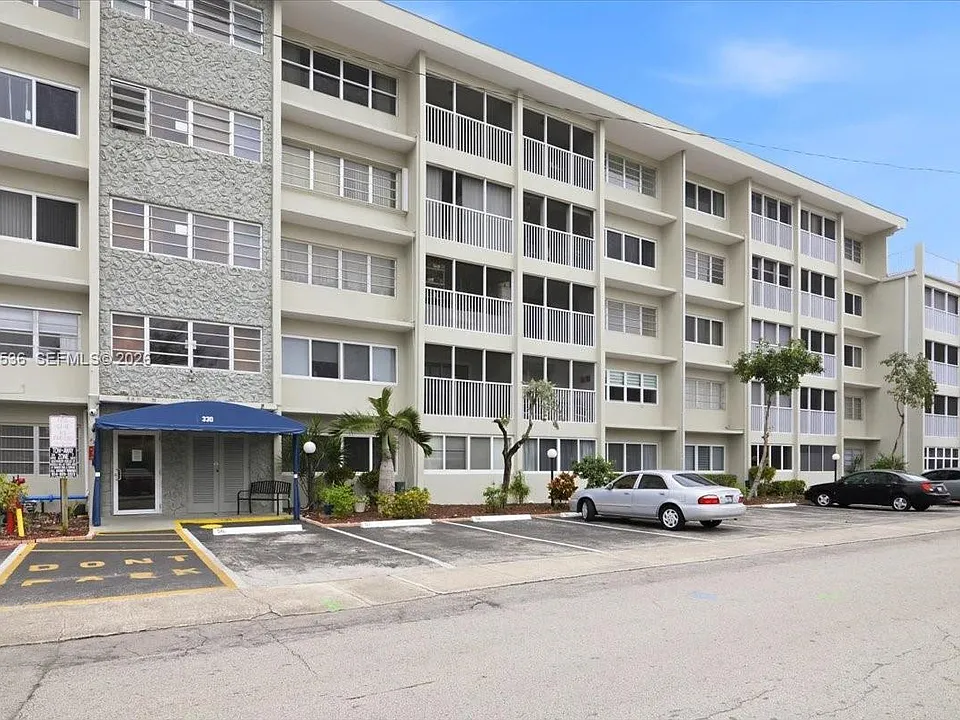 330 SE 2nd St #501G