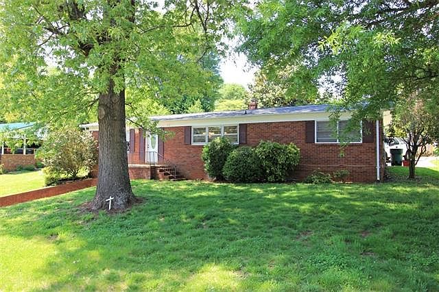 1st image of 702 Westside Dr