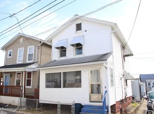22 Bruce Ln, Wilkes Barre, PA 18702