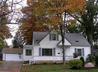 2201 Schubert St, Cuyahoga Falls, OH 44221