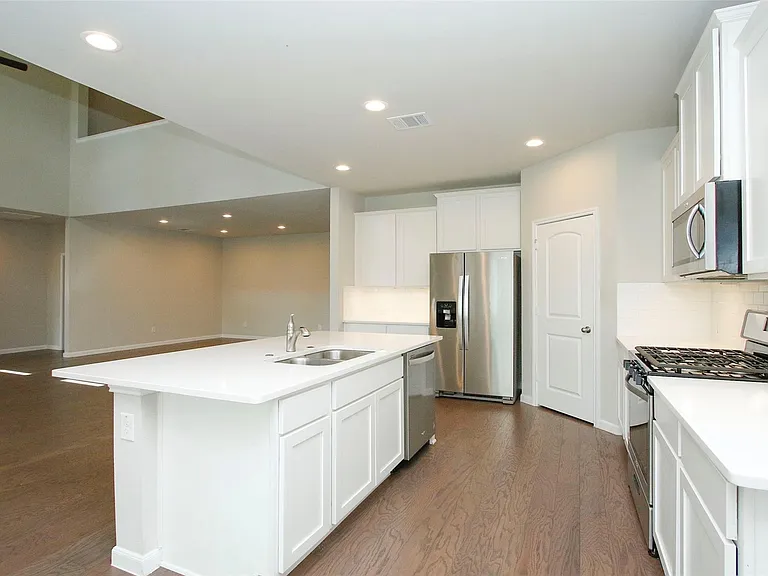 14120 Sand Ridge Ct — Photo 17