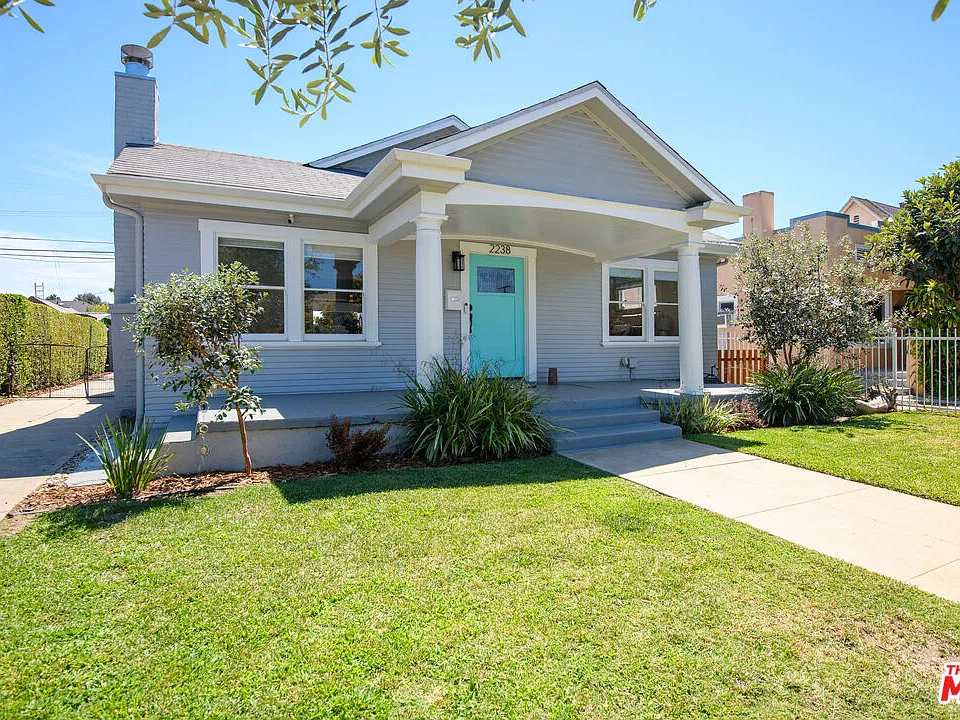 2238 W 28th St
