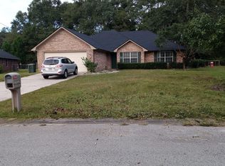 41 Thornbriar Dr, Hinesville, GA 31313