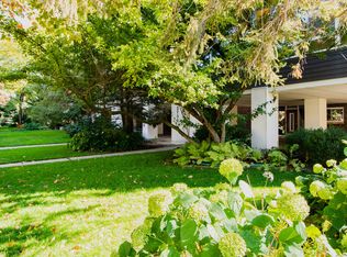 2730 Central St APT 2D, Evanston, IL 60201