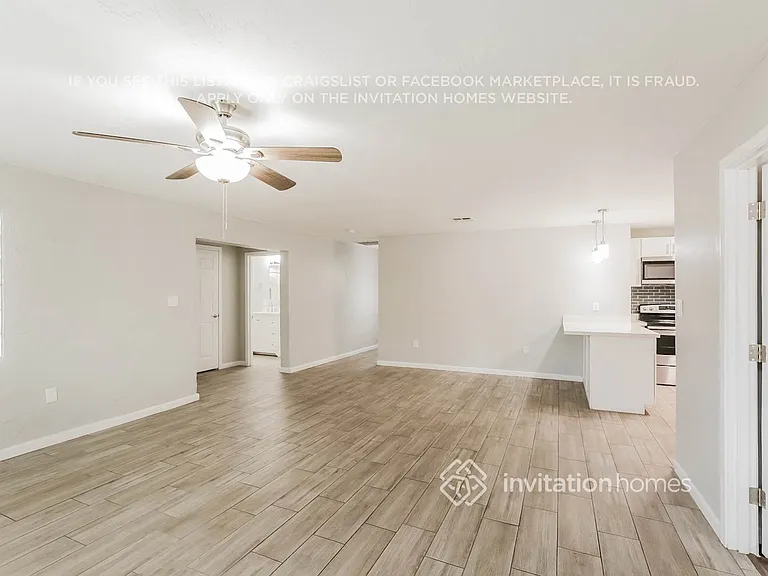 11235 W Hopi St — Photo 5
