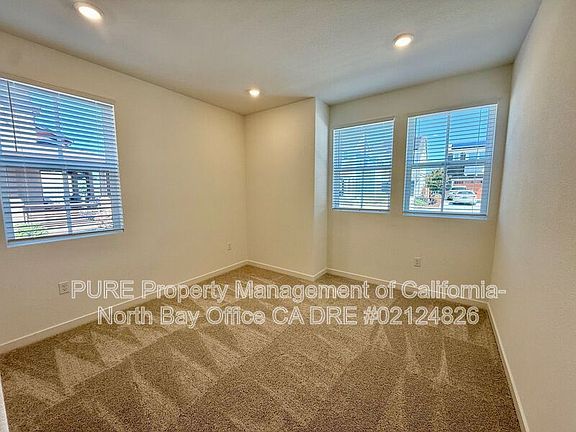 5th image of 1746 Guadalupe St