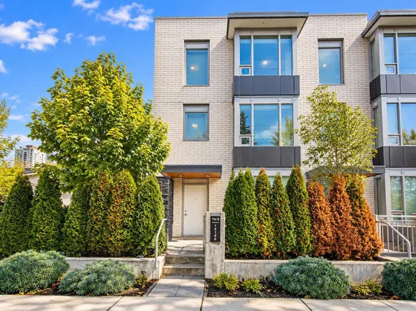 10180 133rd St #9, Surrey, BC V3T 0S4