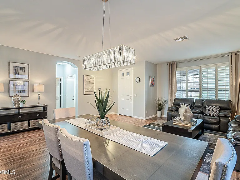 2883 E Birchwood Pl — Photo 5