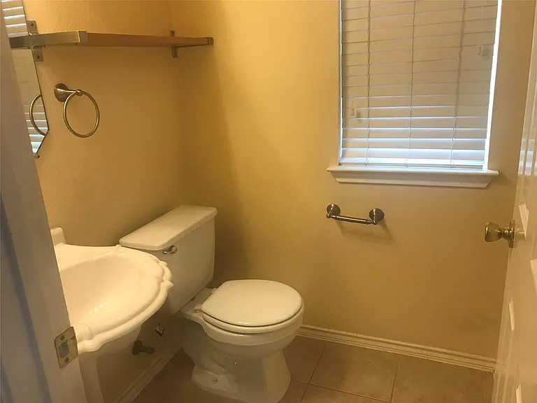 11321 Fletcher Hall Ln — Photo 15