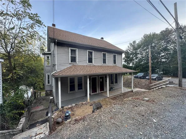 835 N 1st St #4, Lehighton, PA 18235