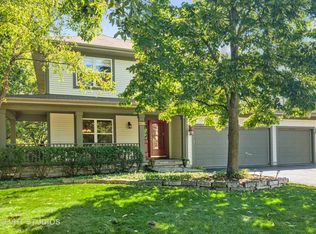 8011 Cripple Creek Dr, Long Grove, IL 60047