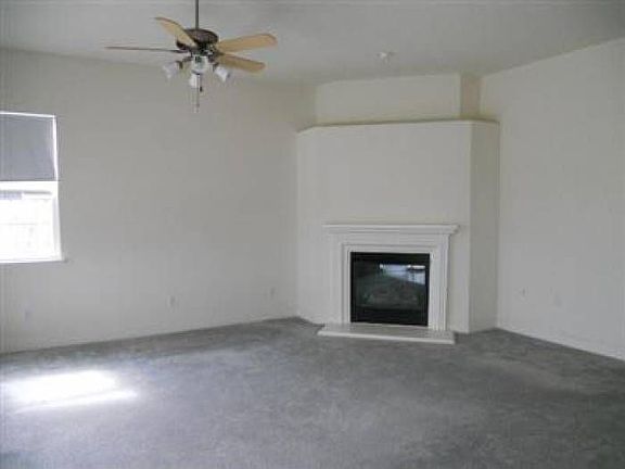 2nd image of 1104 Elk Hills Dr