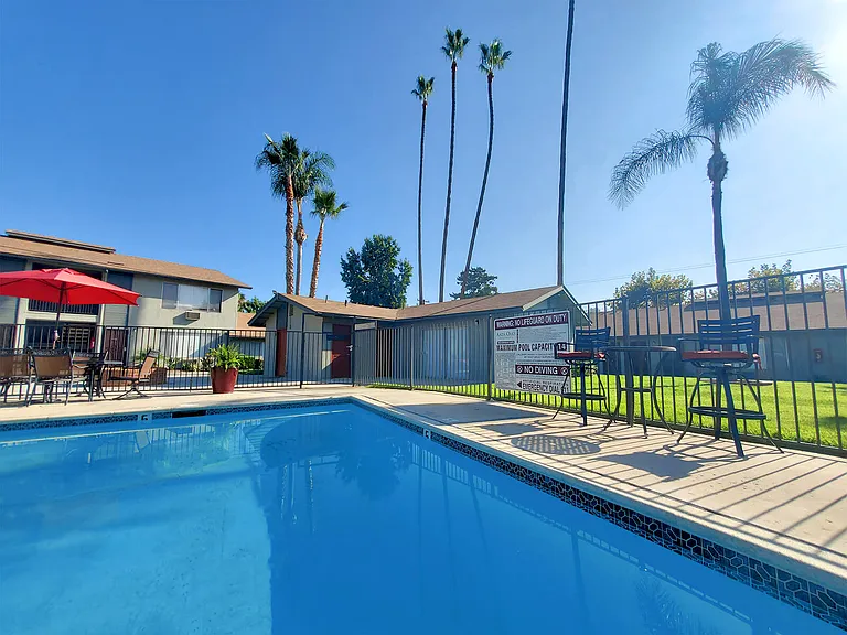 Anza Oaks Apartments — Photo 10