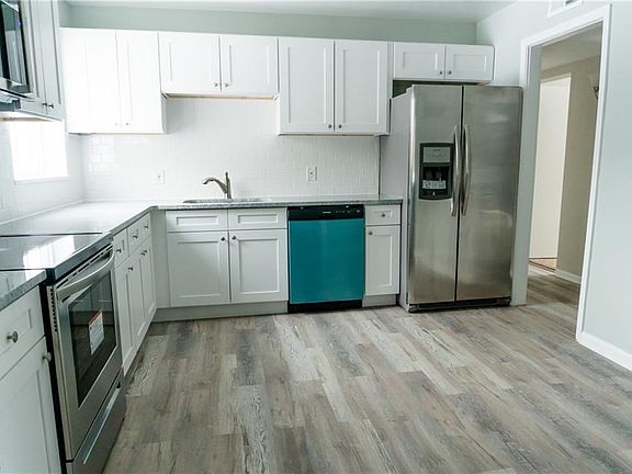 4th image of 741 Hemlock Dr