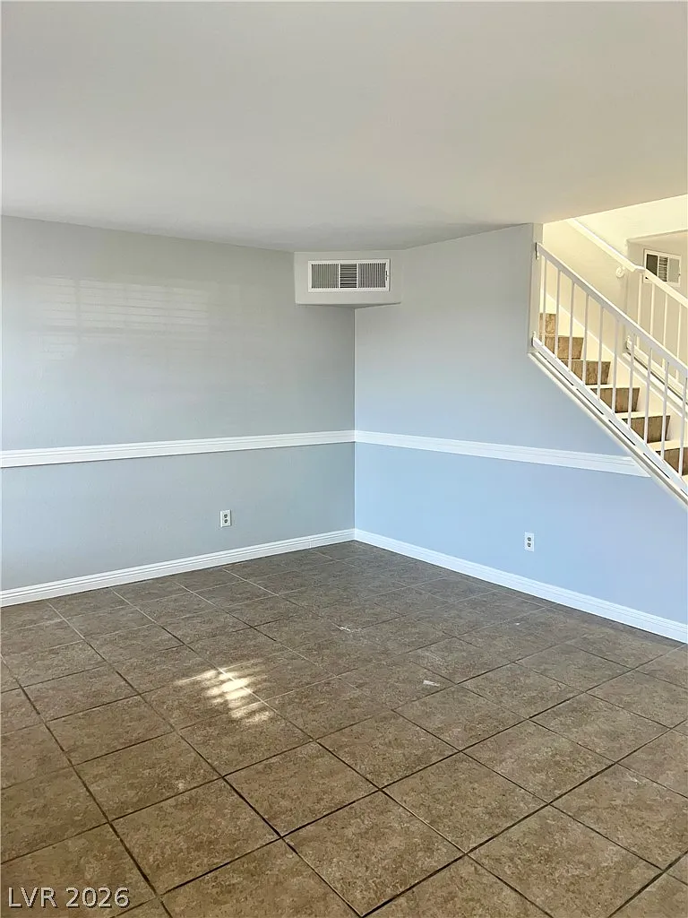 3 bed, 2.5 bath, 1508 sqft, $1,795 — Photo 2
