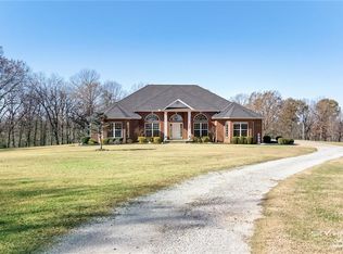 19601 Ridgedale Dr, Siloam Springs, AR 72761
