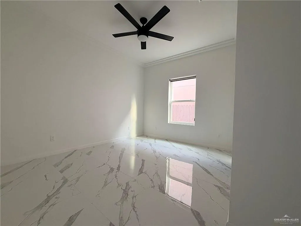 3018 S K Center St — Photo 4