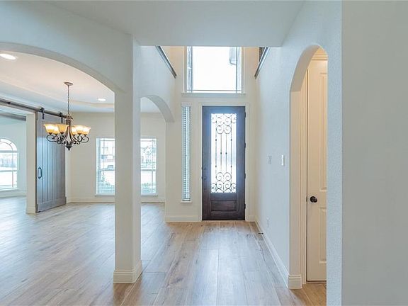 4th image of 9801 Las Colinas Ct