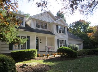 19907 Silverfield Dr, Montgomery Village, MD 20886