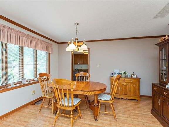 4th image of 1122 Willow Springs Blvd #28