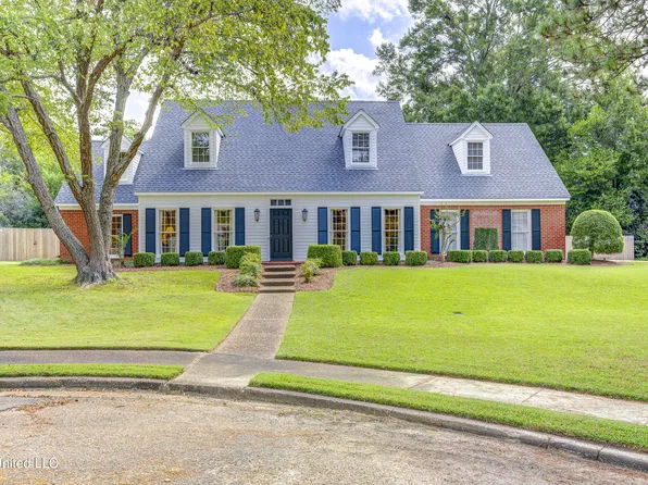 6 Heritage Ct, Jackson, MS 39211