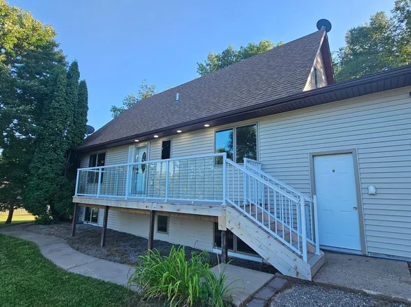 9961 Abert Ave NE, Monticello, MN 55362