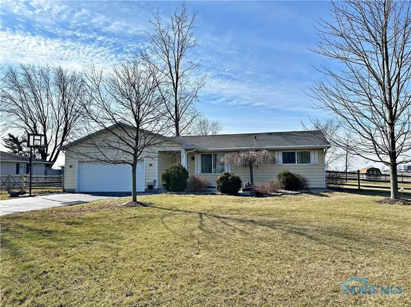 140 N State Route 587, Fostoria, OH 44830