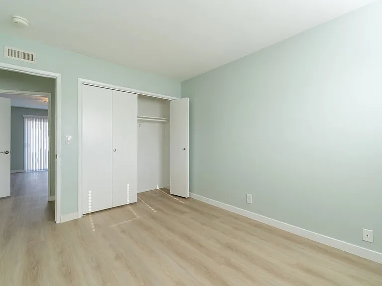 16771 Glenhaven Ln — Photo 10