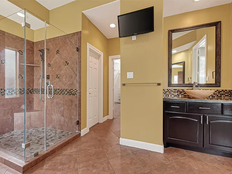 5934 Solar Point Ln — Photo 46