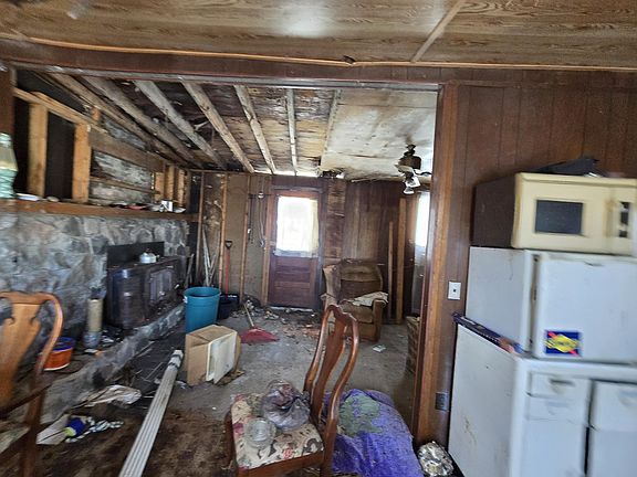 3rd image of 96 Popps Rd